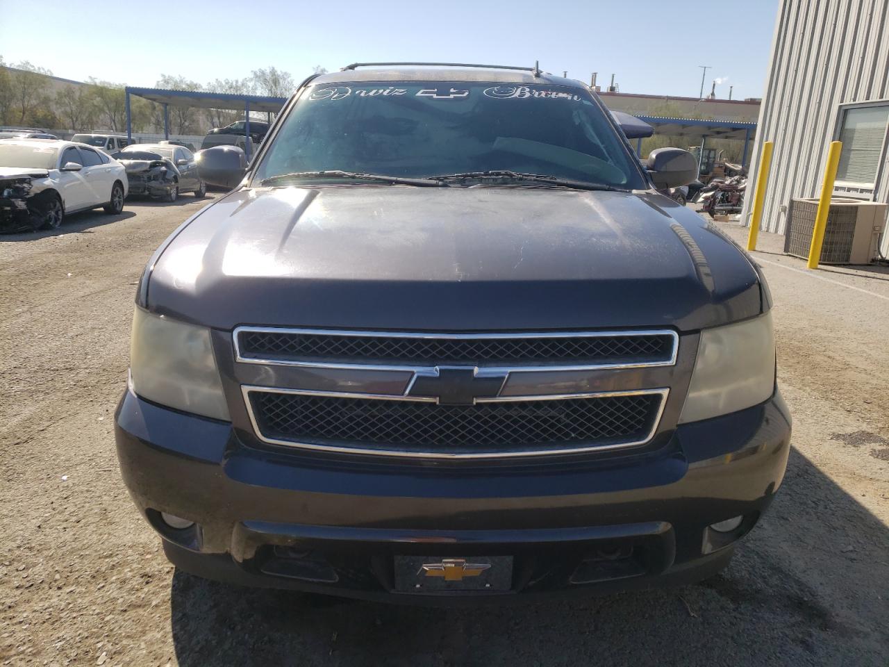 2010 Chevrolet Tahoe VIN 1GNUKBE09AR250924 Copart auction photo, side damage thumbnail 5