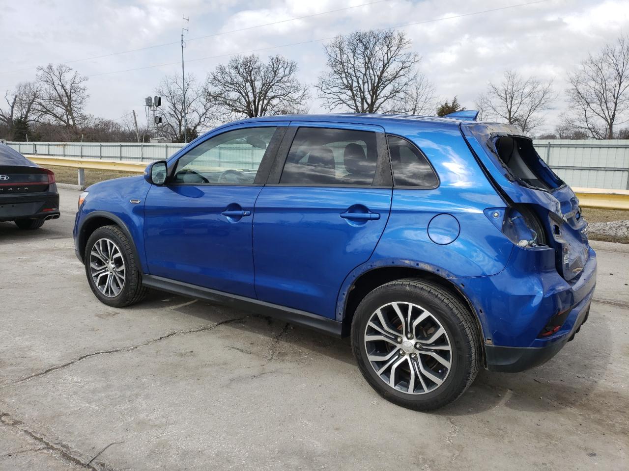 2018 Mitsubishi Outlander VIN JA4AR3AW7JZ032661 Copart auction photo, rear end / hail damage thumbnail 2