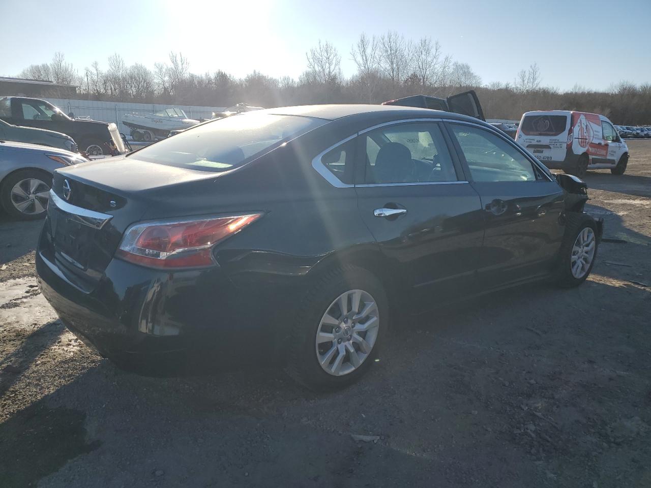 2015 Nissan Altima VIN 1N4AL3AP6FN304167 Copart auction photo, frame damage damage thumbnail 3
