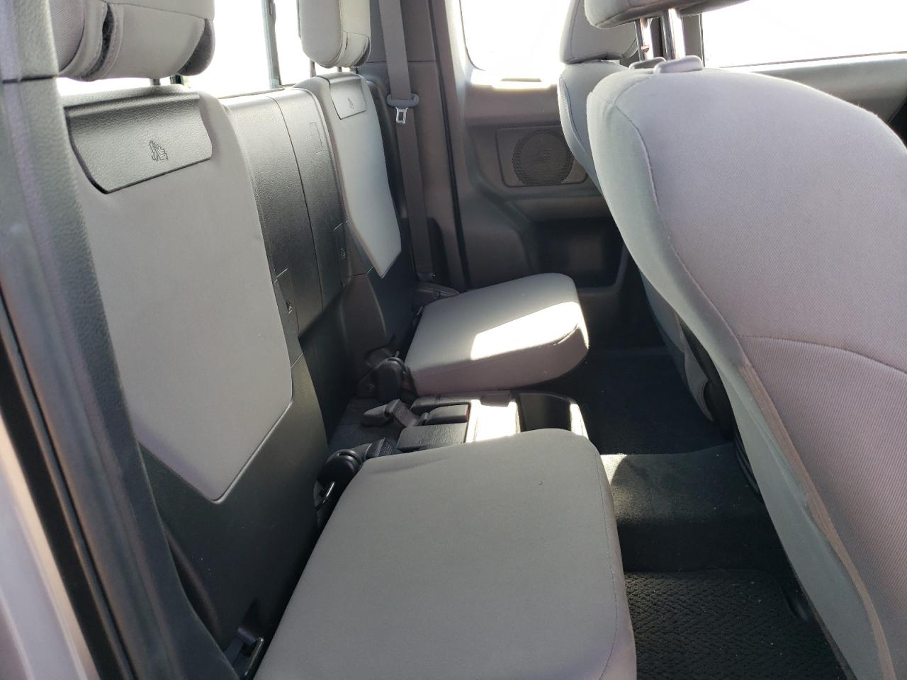 2016 Toyota Tacoma VIN 5TFRX5GN4GX072130 Copart auction photo, side / hail damage thumbnail 10