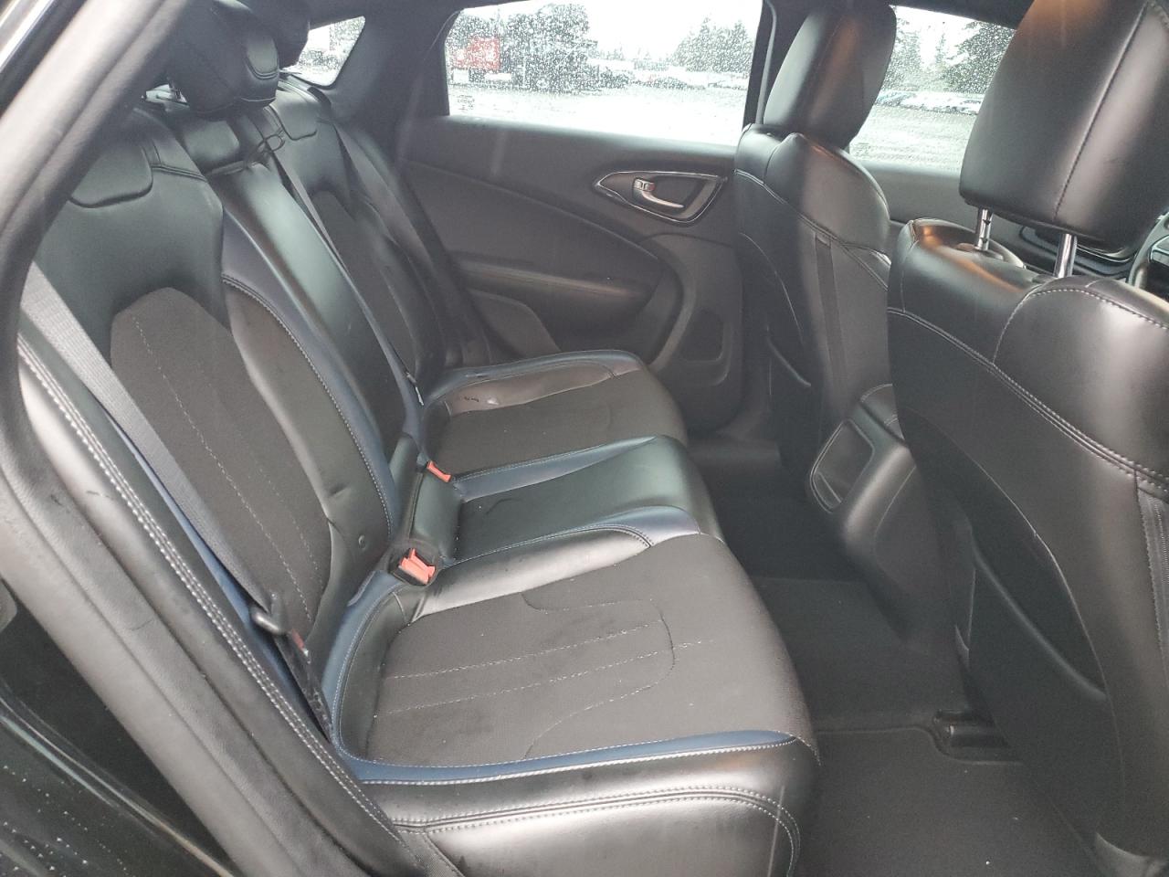 2016 Chrysler 200 VIN 1C3CCCBBXGN186958 Copart auction photo, front end damage thumbnail 10