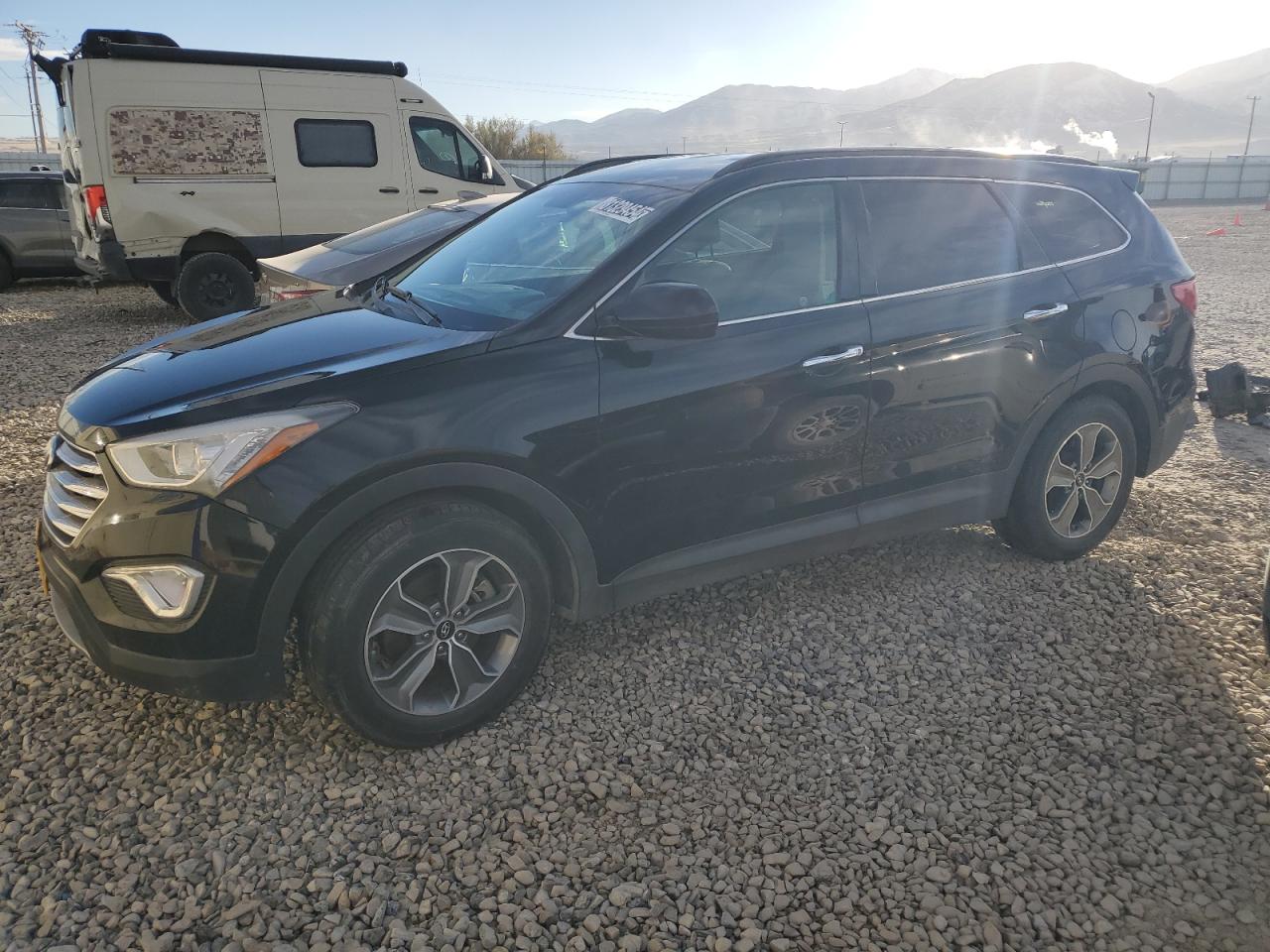2016 Hyundai Santa Fe VIN KM8SMDHF1GU130199