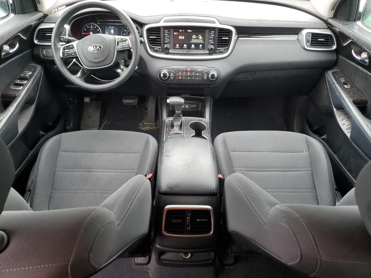 2019 KIA Sorento VIN 5XYPG4A3XKG577979 Copart auction photo, front end damage thumbnail 8