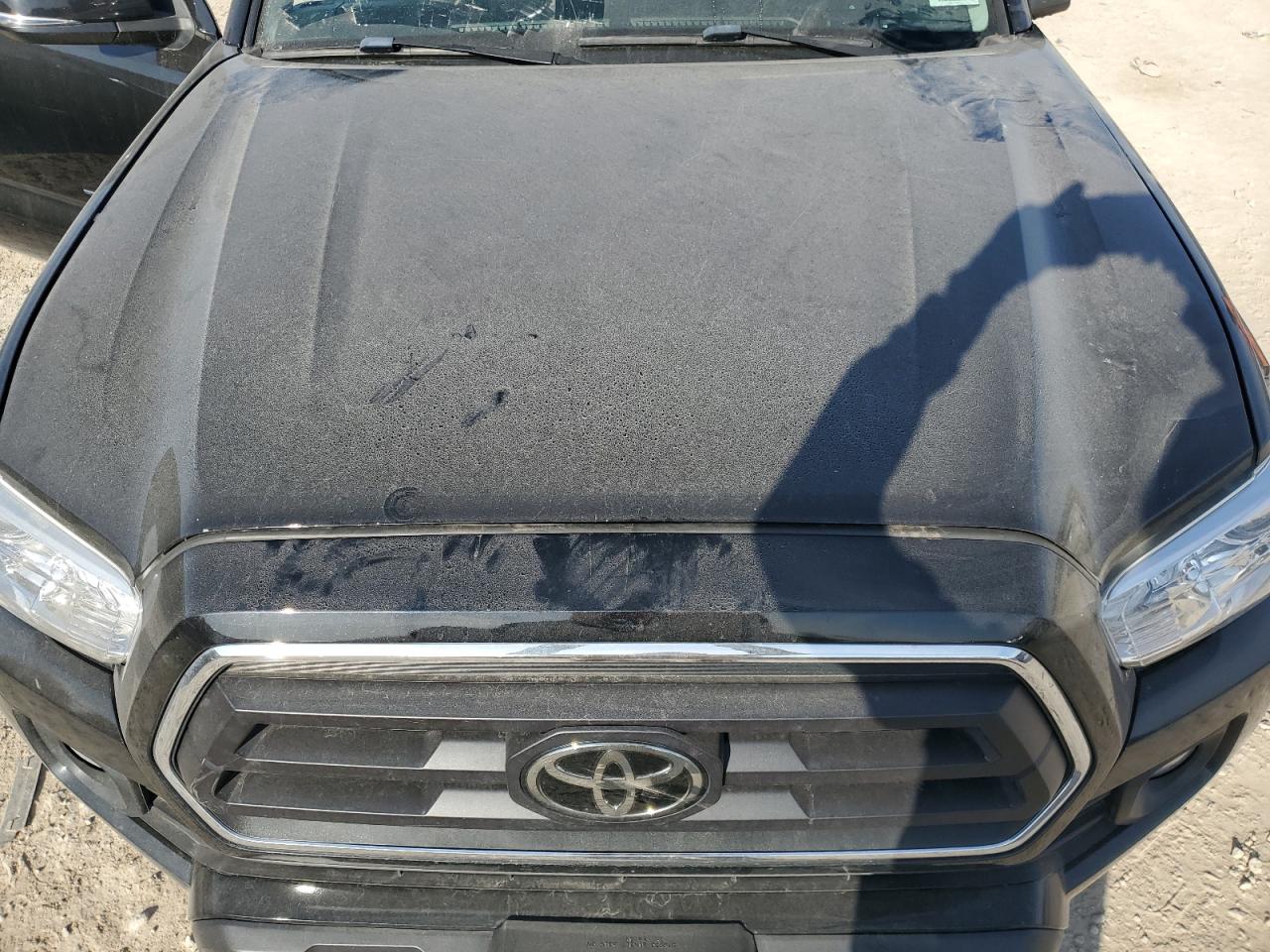 2020 Toyota Tacoma VIN 5TFCZ5AN1LX243256 Copart auction photo, side damage thumbnail 11