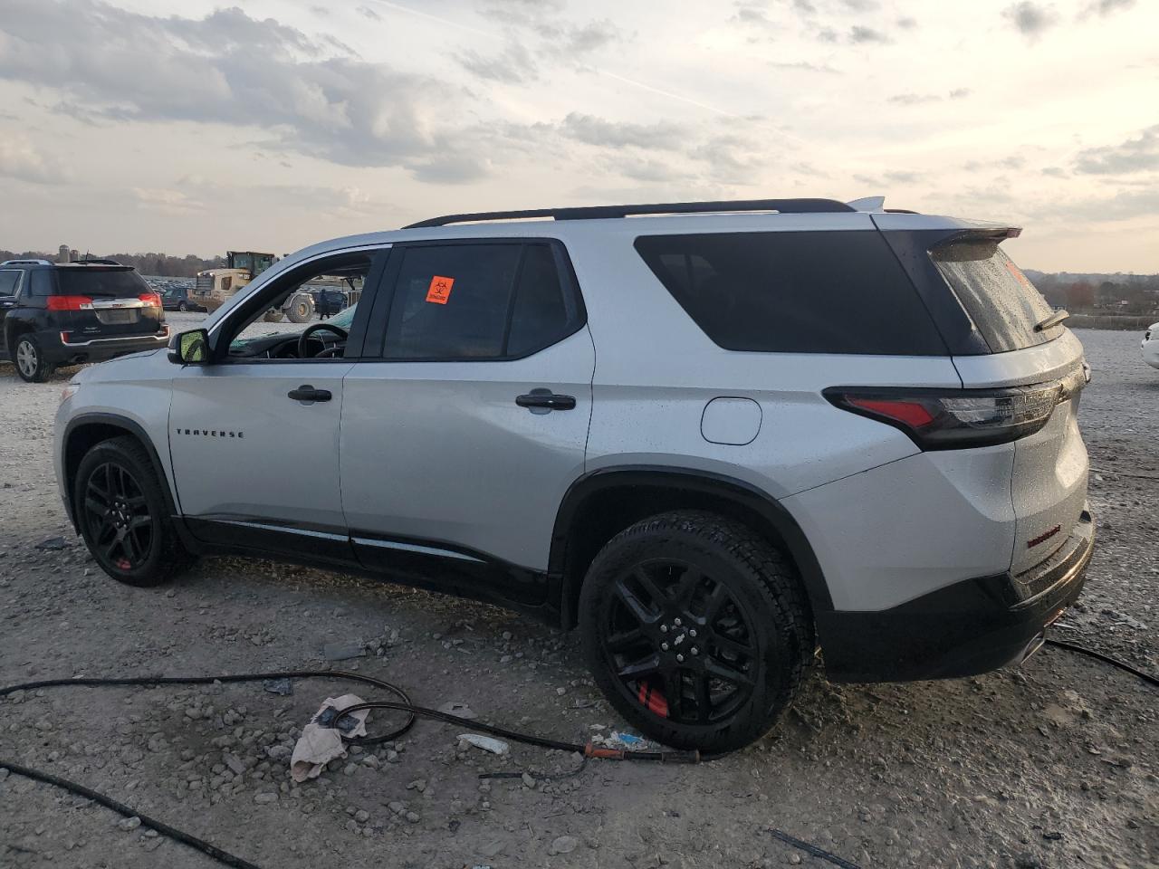 2018 Chevrolet Traverse VIN 1GNEVJKW9JJ112183 Copart auction photo, top/roof / front end damage thumbnail 2