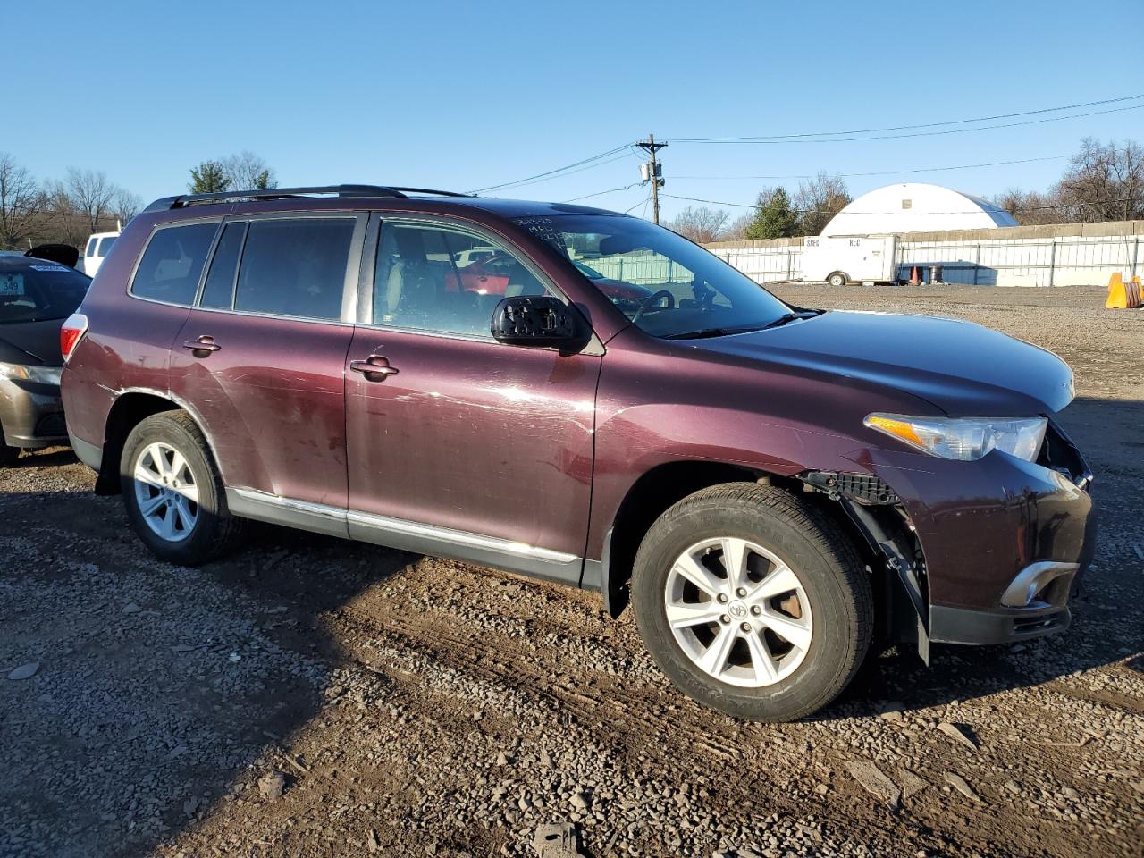 2013 Toyota Highlander VIN 5TDBK3EH9DS227581 Copart auction photo, front end damage thumbnail 4