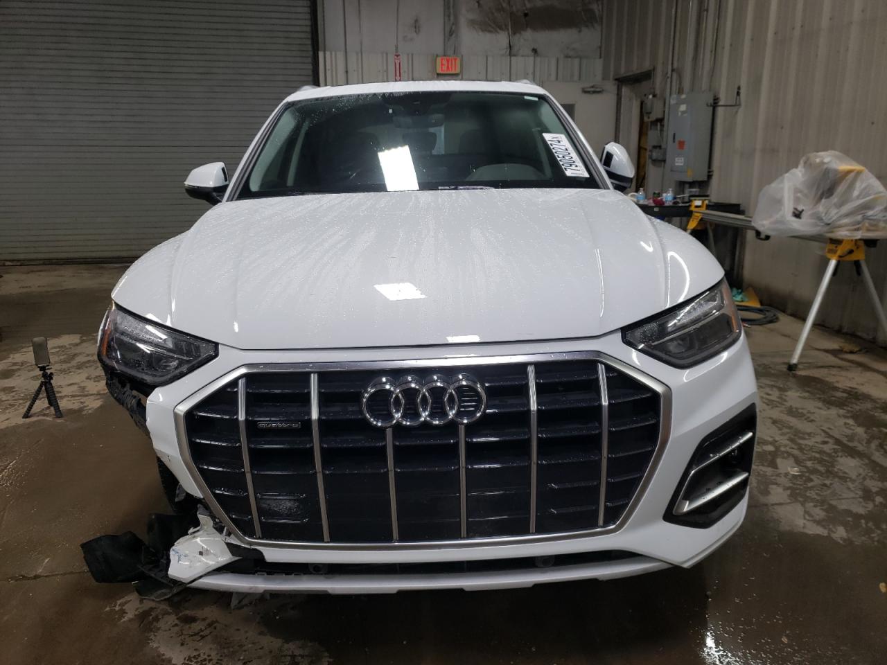 2023 Audi Q5 VIN WA1ABAFY2P2137905 Copart auction photo, front end damage thumbnail 5