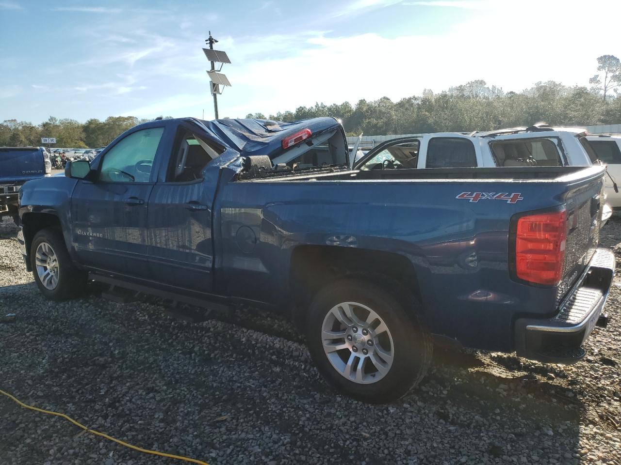2017 Chevrolet Silverado VIN 1GCVKREH1HZ326495 Copart auction photo, top/roof / minor dent/scratches damage thumbnail 2