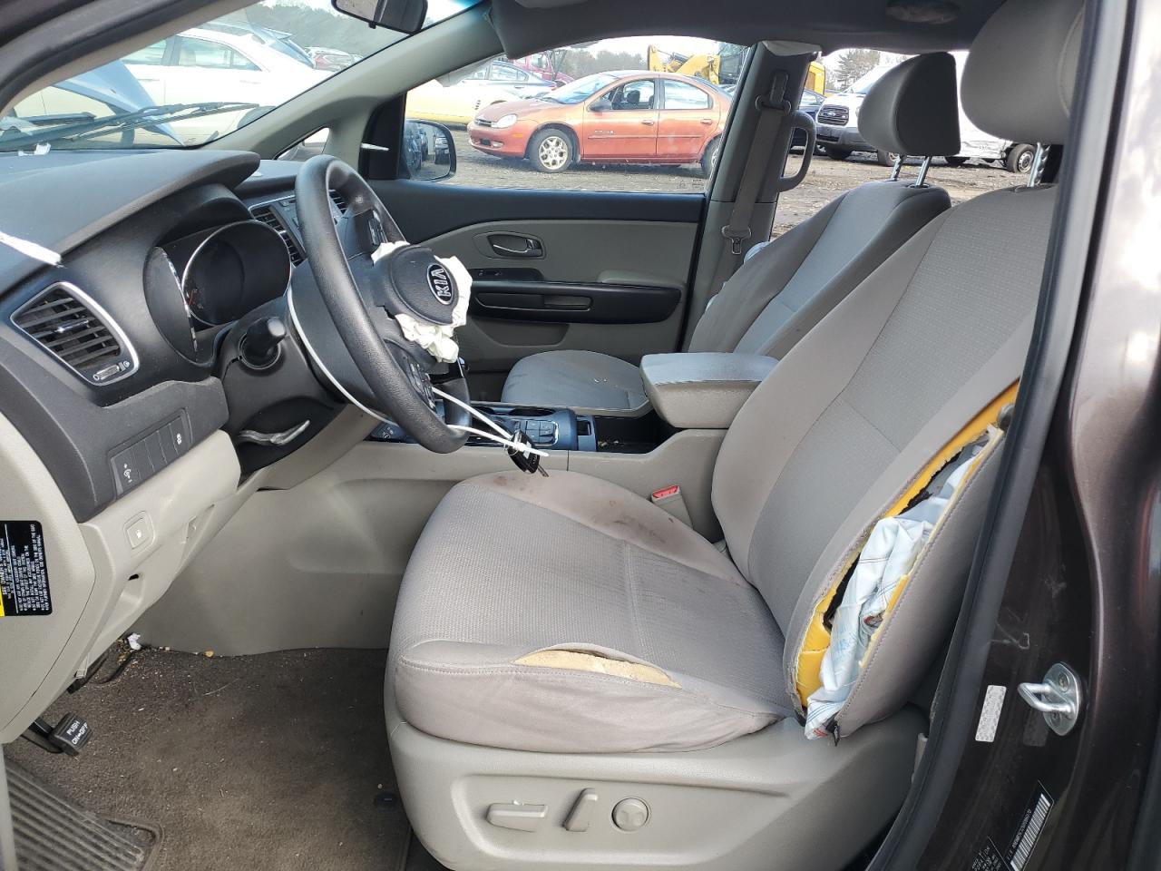 2016 KIA Sedona VIN KNDMB5C12G6166170 Copart auction photo, front end / side damage thumbnail 7