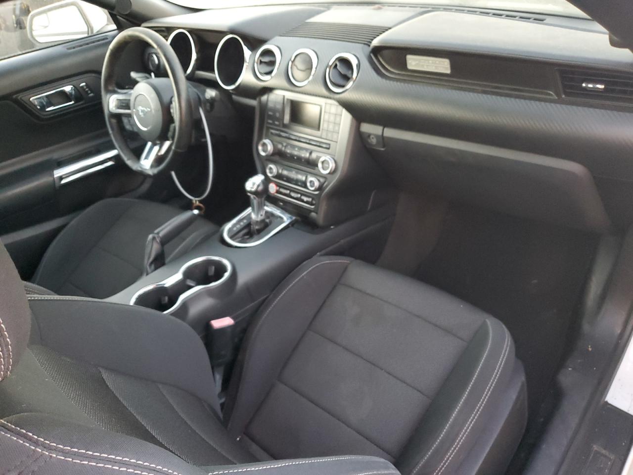 2016 Ford Mustang VIN 1FA6P8AM8G5326041 Copart auction photo, minor dent/scratches damage thumbnail 8