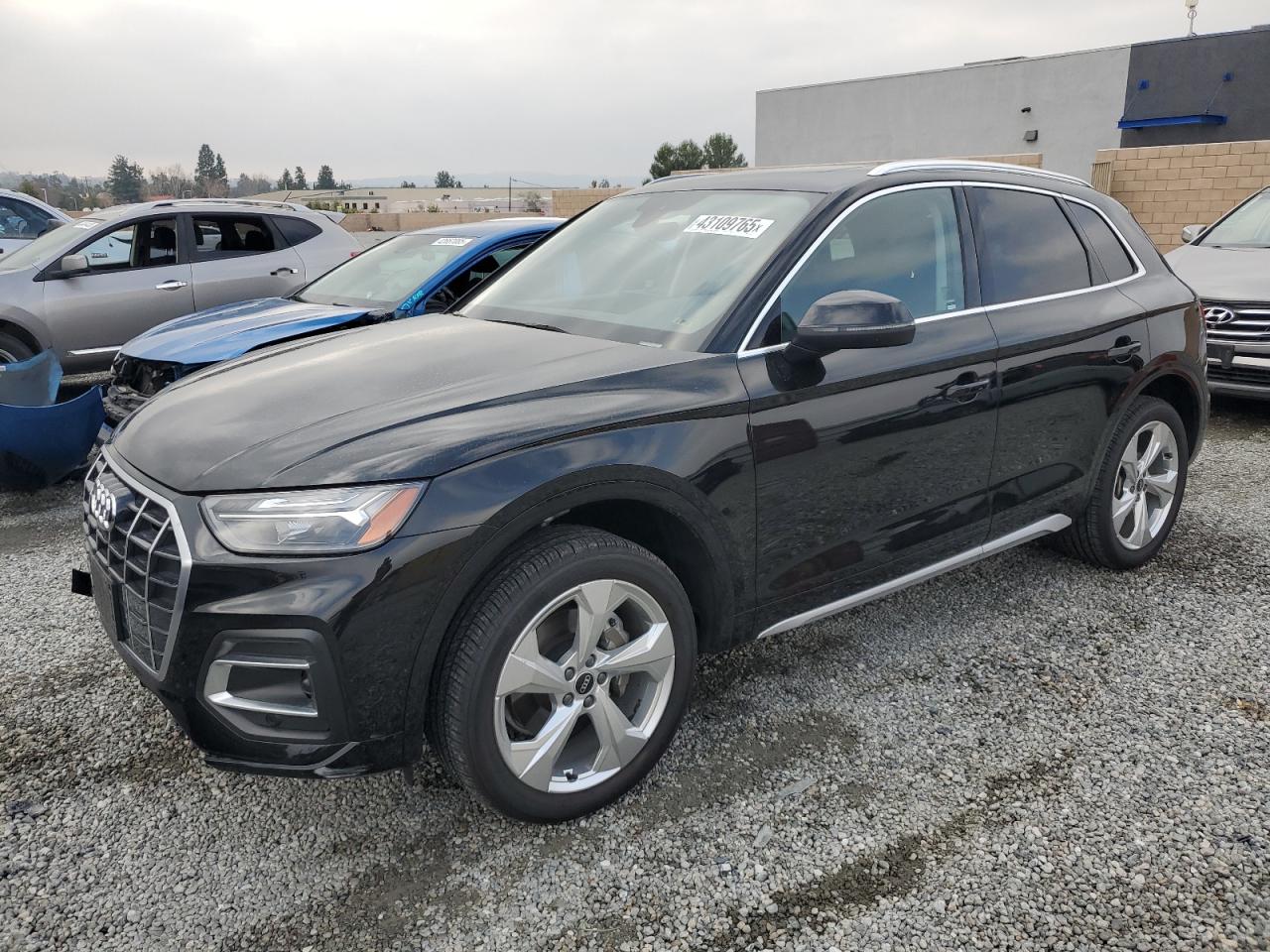 2021 Audi Q5 VIN WA1BAAFY6M2045747