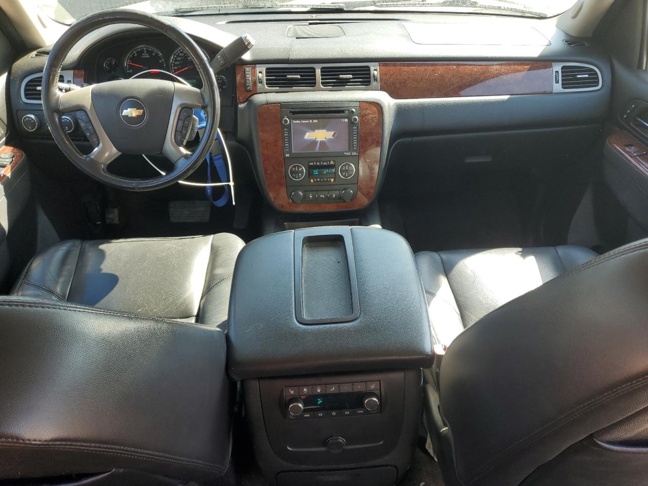 2014 Chevrolet Suburban VIN 1GNSKKE72ER194786 Copart auction photo, rear end / side damage thumbnail 8