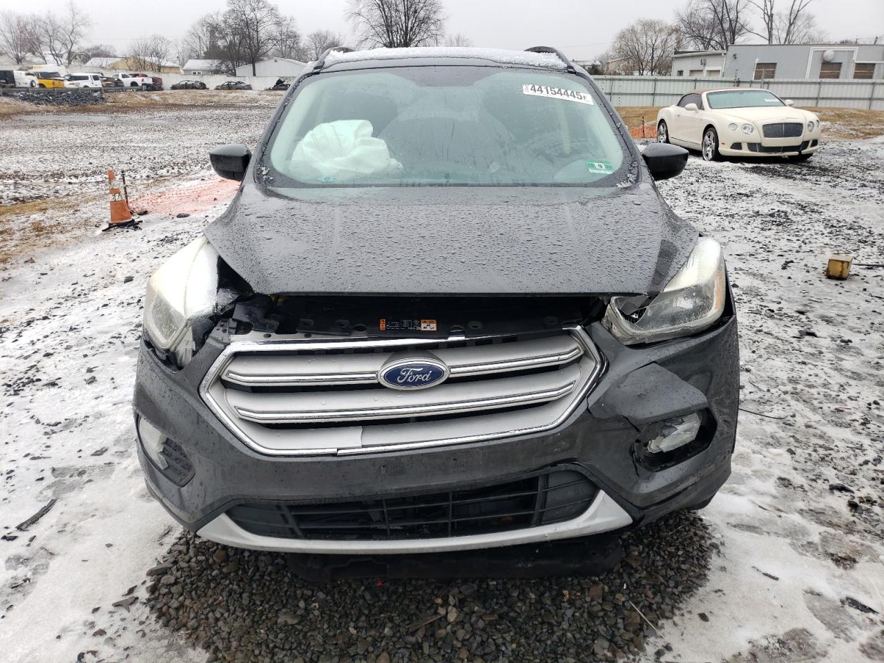2018 Ford Escape VIN 1FMCU9GDXJUA44141 Copart auction photo, front end / side damage thumbnail 5