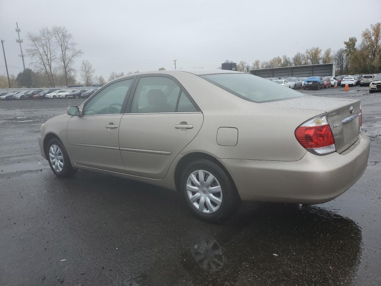2005 Toyota Camry VIN 4T1BE32K65U417788 Copart auction photo, side damage thumbnail 2