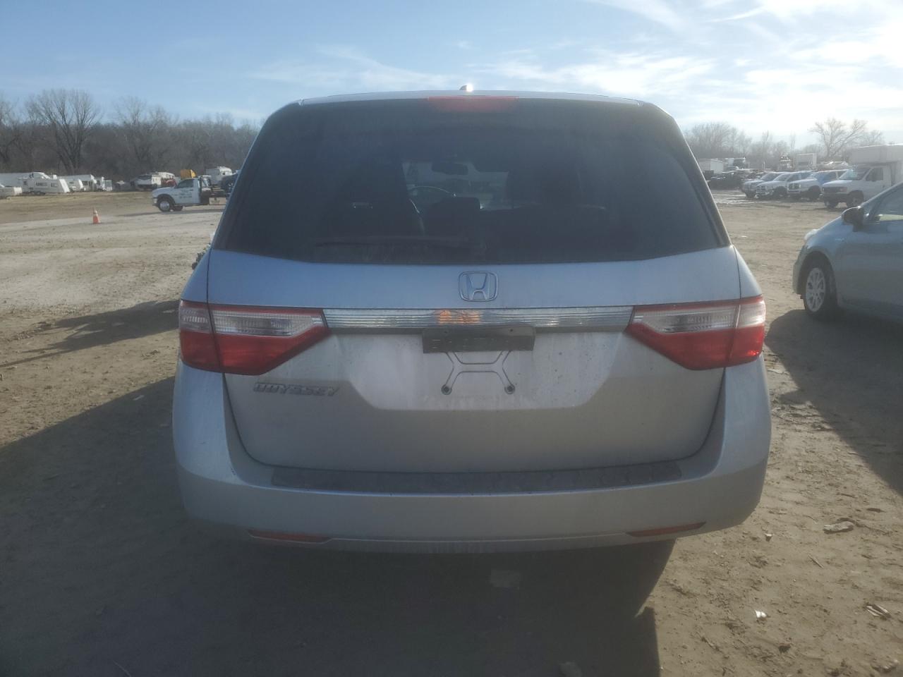 2011 Honda Odyssey VIN 5FNRL5H60BB056030 Copart auction photo, front end damage thumbnail 6