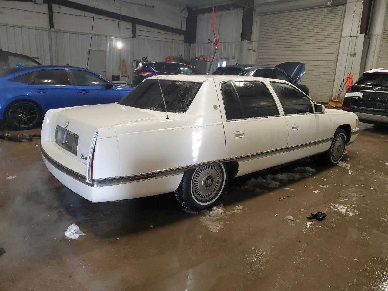 1994 Cadillac De Ville VIN 1G6KD52B5RU239576 Copart auction photo, side damage thumbnail 3