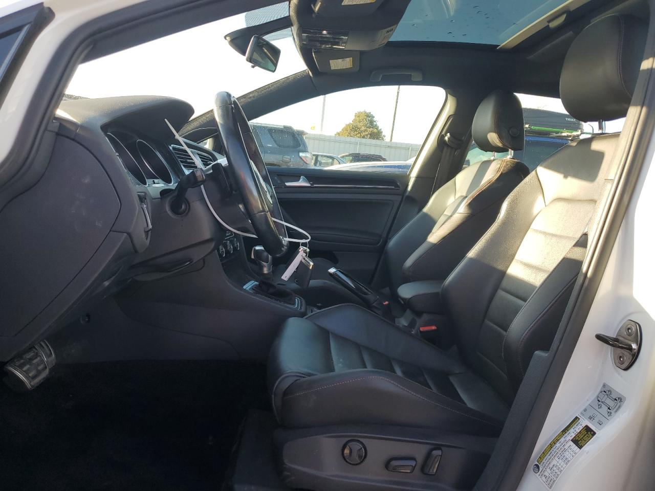 2016 Volkswagen GTI VIN 3VW447AU4GM051599 Copart auction photo, front end / side damage thumbnail 7