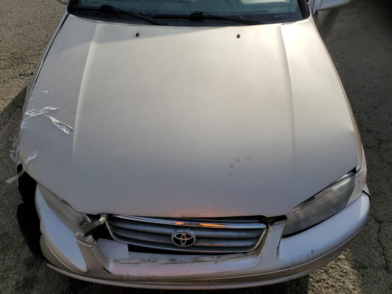 2001 Toyota Camry VIN JT2BG22K910568918 Copart auction photo, front end damage thumbnail 11