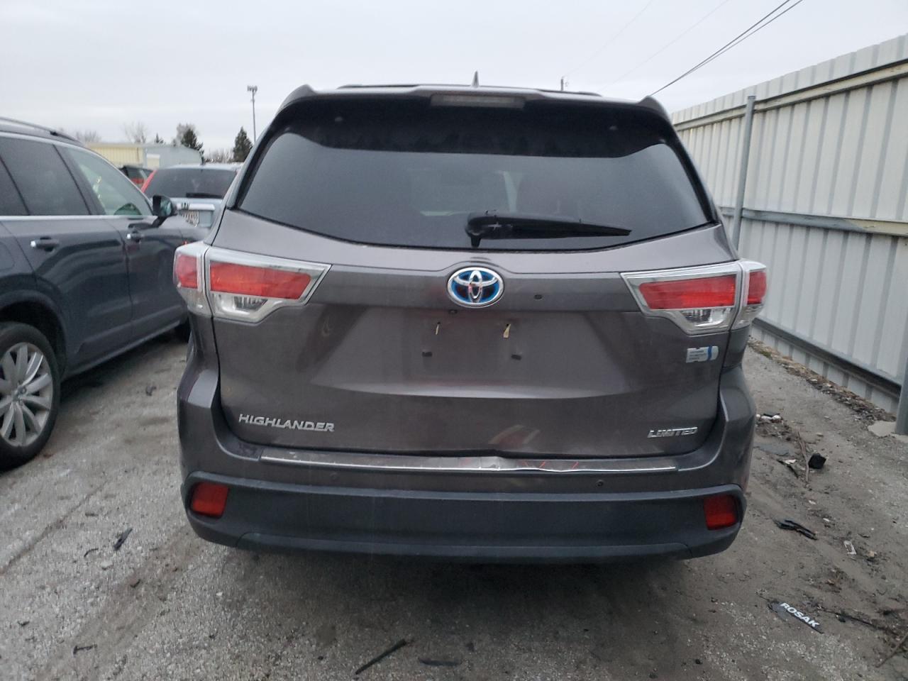 2016 Toyota Highlander VIN 5TDDCRFH9GS020541 Copart auction photo, front end damage thumbnail 6