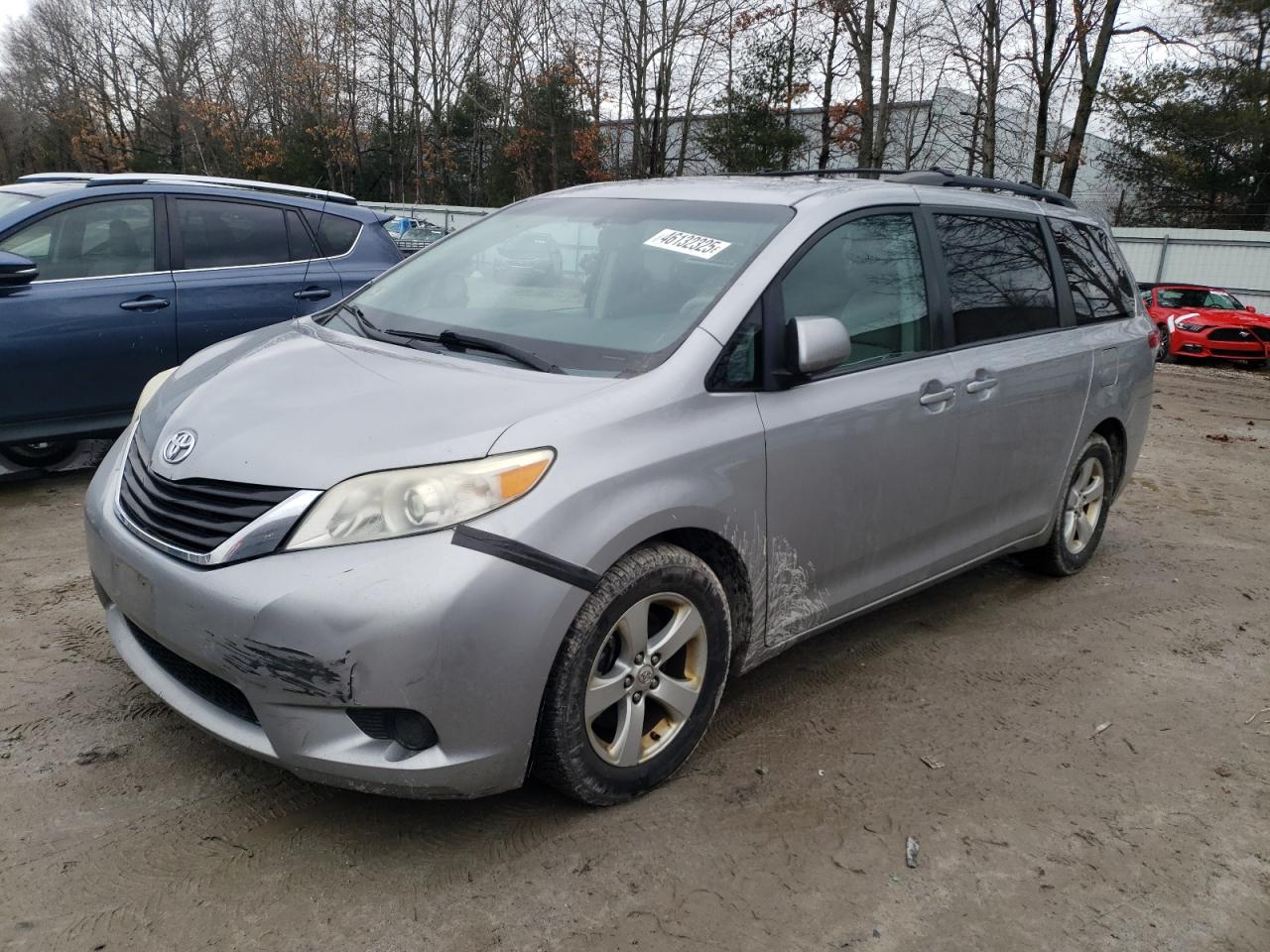 2012 Toyota Sienna VIN 5TDKK3DC3CS247037