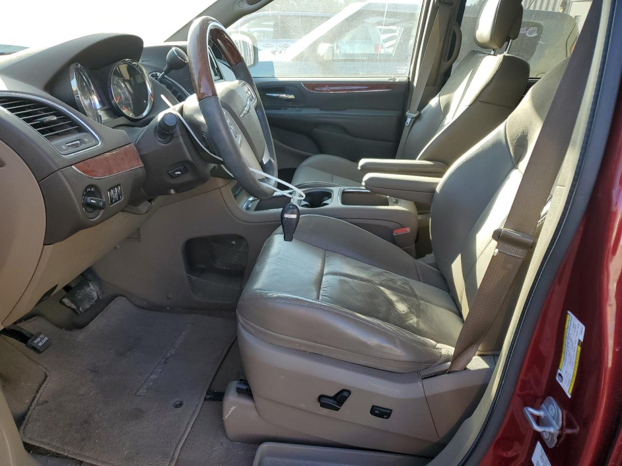2014 Chrysler Town & Country VIN 2C4RC1GG5ER364581 Copart auction photo, front end damage thumbnail 7