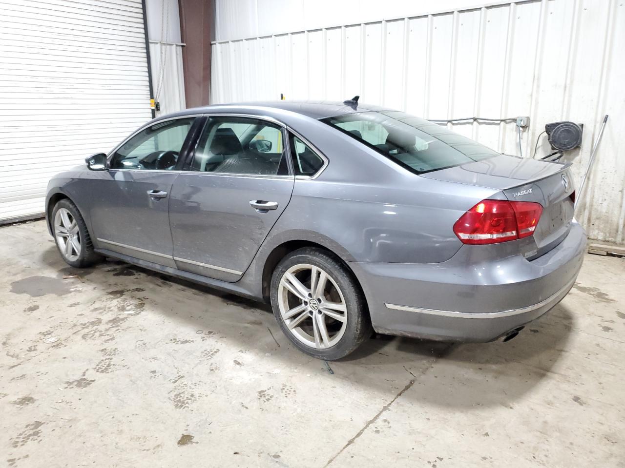 2015 Volkswagen Passat VIN 1VWBT7A38FC051901 Copart auction photo, side damage thumbnail 2