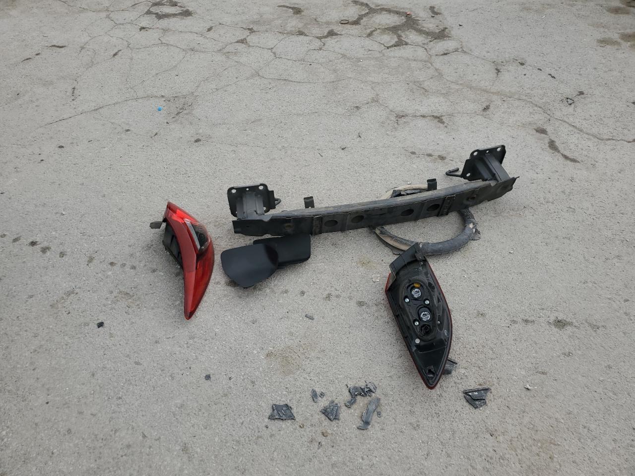 2016 Mazda CX-5 VIN JM3KE2BE9G0622516 Copart auction photo, rear end damage thumbnail 13