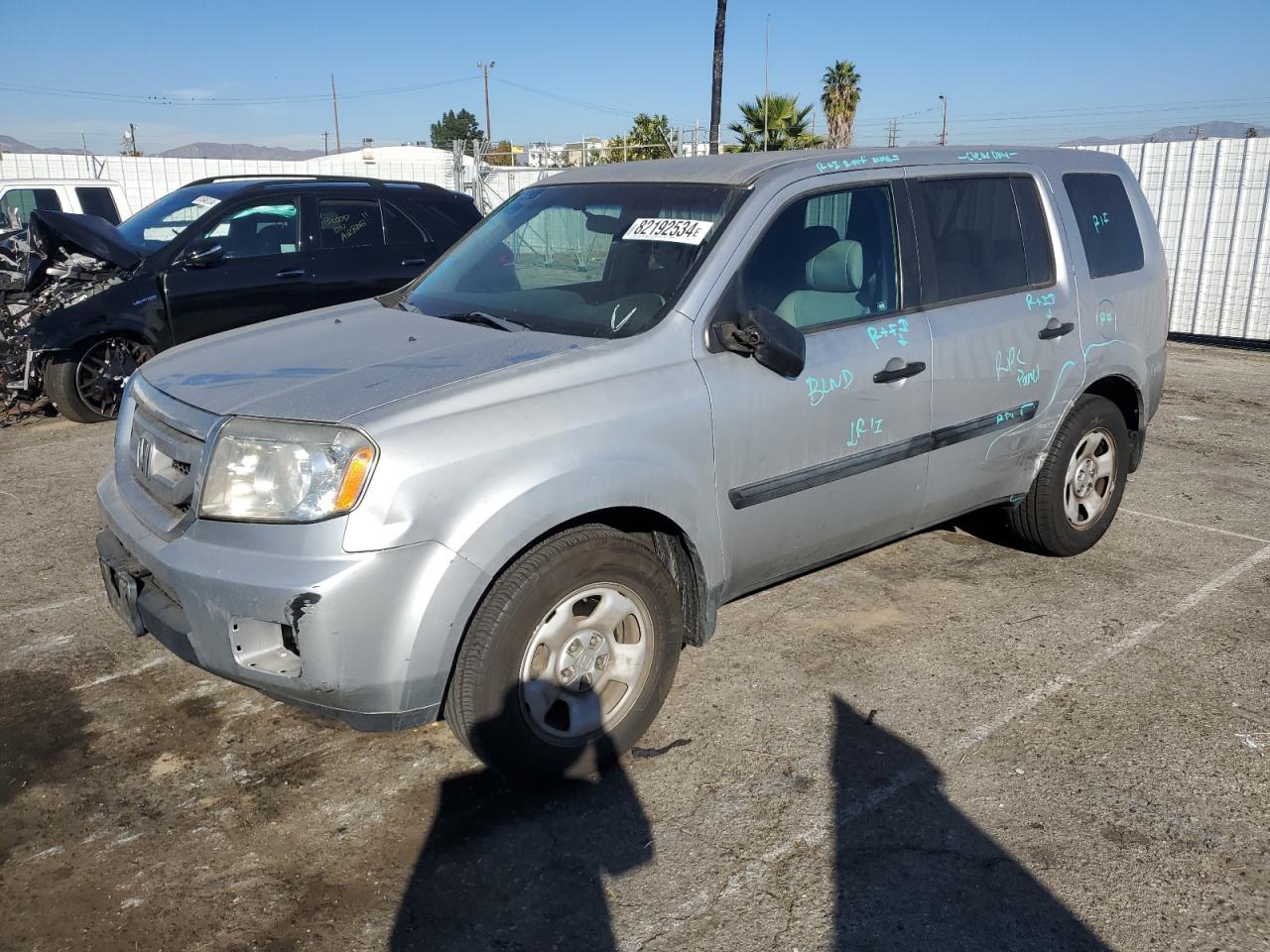 2011 Honda Pilot VIN 5FNYF3H21BB042464