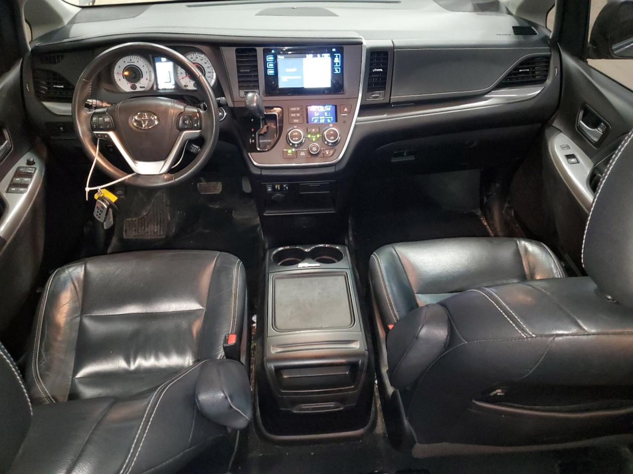 2016 Toyota Sienna VIN 5TDXK3DC2GS750120 Copart auction photo, front end damage thumbnail 8