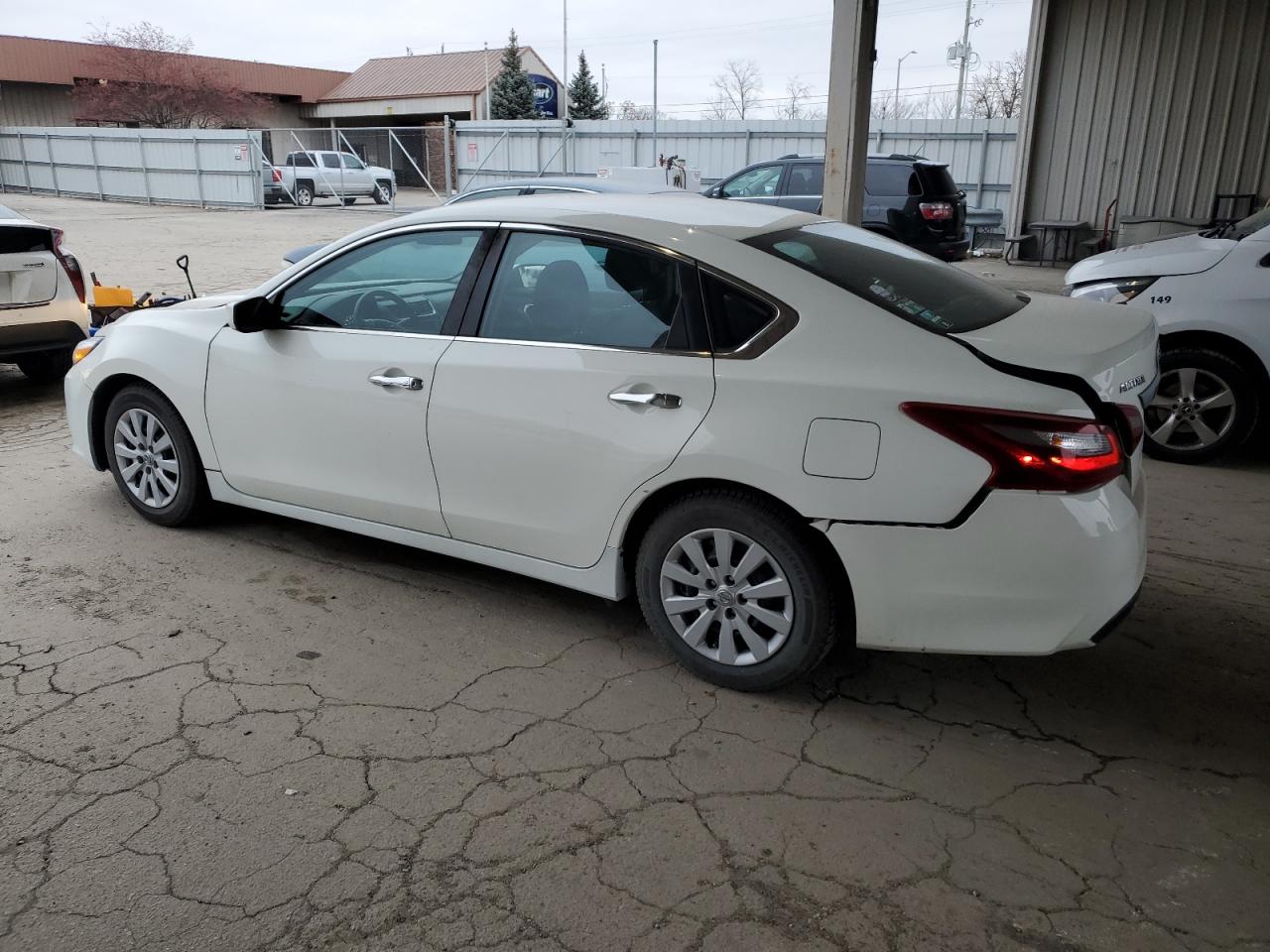 2018 Nissan Altima VIN 1N4AL3AP4JC194014 Copart auction photo, rear end damage thumbnail 2