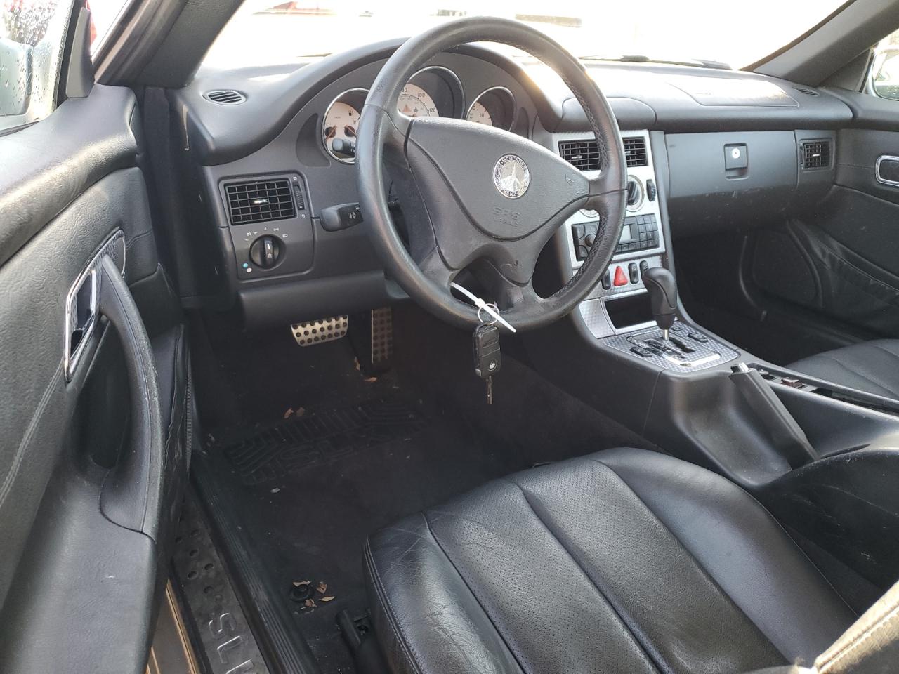 2004 Mercedes-Benz SLK-klasse VIN WDBKK49F74F300248 Copart auction photo, front end / minor dent/scratches damage thumbnail 8
