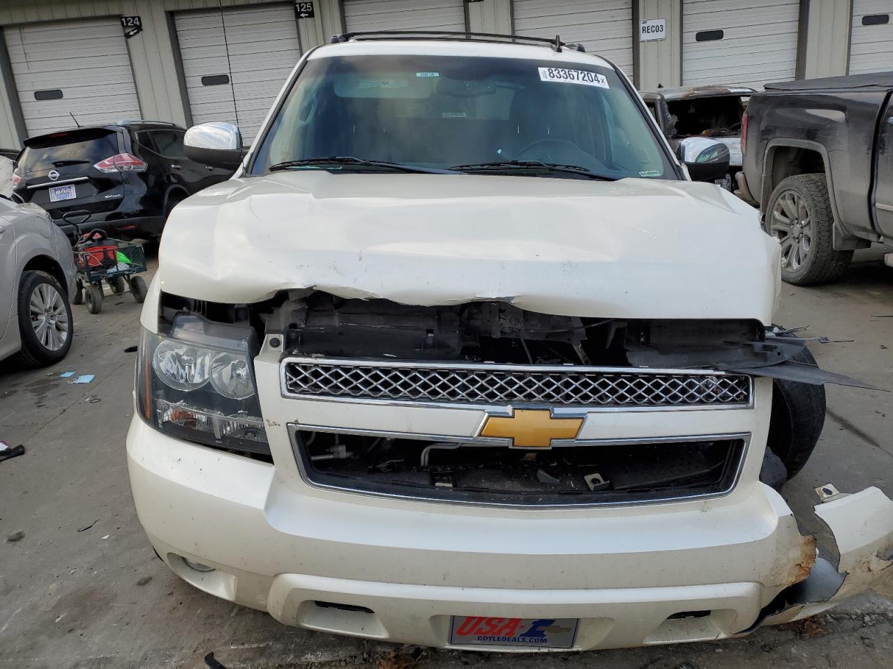 2013 Chevrolet Avalanche VIN 3GNTKGE75DG269982 Copart auction photo, front end / side damage thumbnail 5