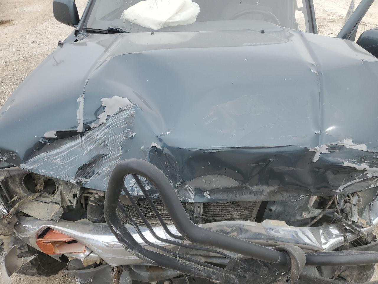 1998 Toyota 4Runner VIN JT3GN86R4W0066763 Copart auction photo, front end damage thumbnail 12
