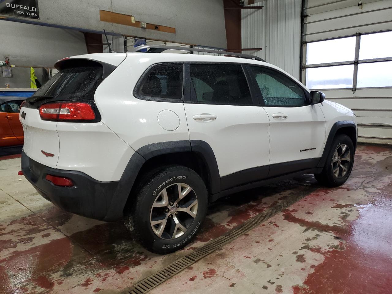 2016 Jeep Cherokee VIN 1C4PJMBB3GW146241 Copart auction photo, front end / mechanical damage thumbnail 3