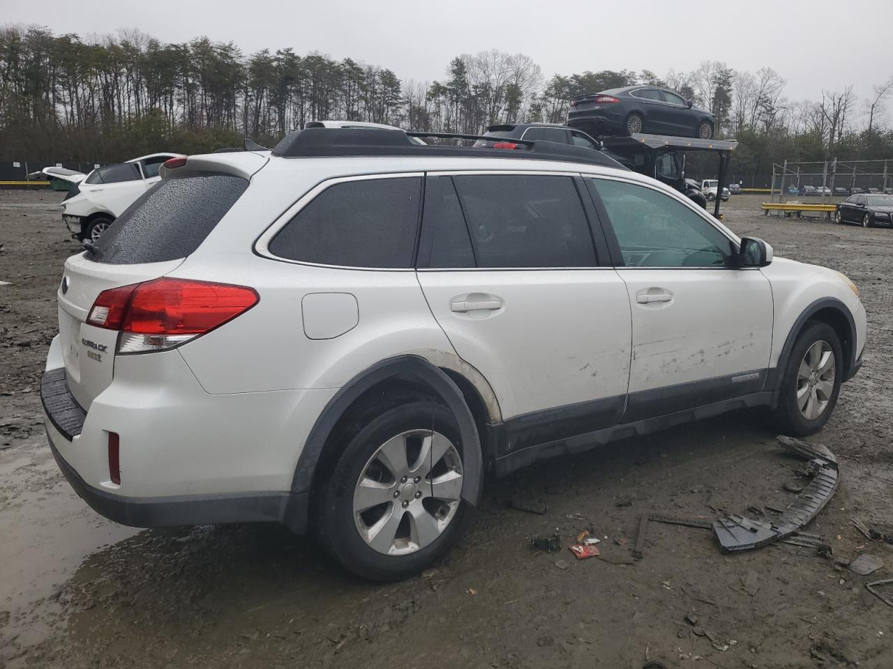 2011 Subaru Outback VIN 4S4BRBKC0B3319493 Copart auction photo, front end / side damage thumbnail 3