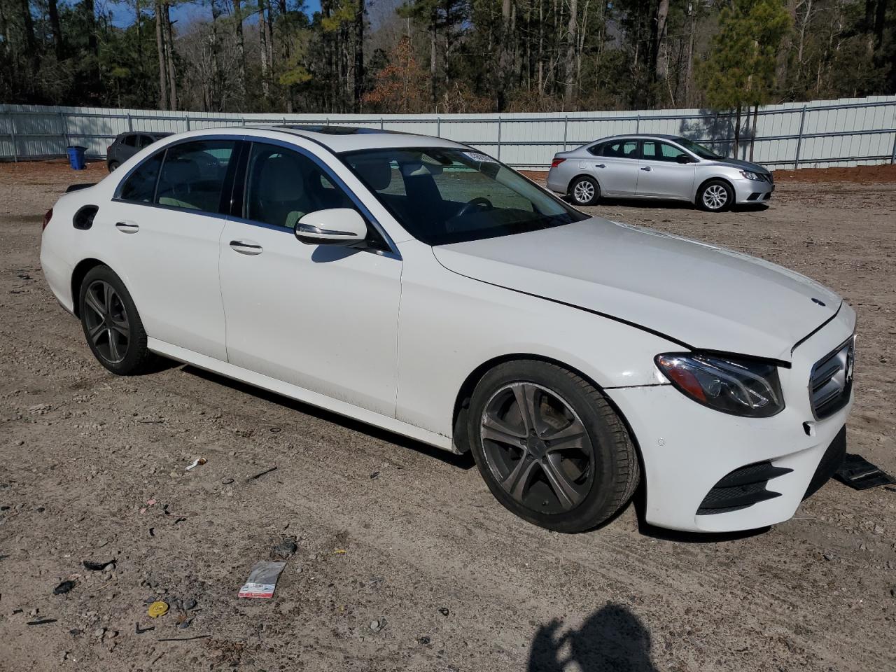 2017 Mercedes-Benz E-klasse VIN WDDZF4JB4HA098698 Copart auction photo, front end damage thumbnail 4