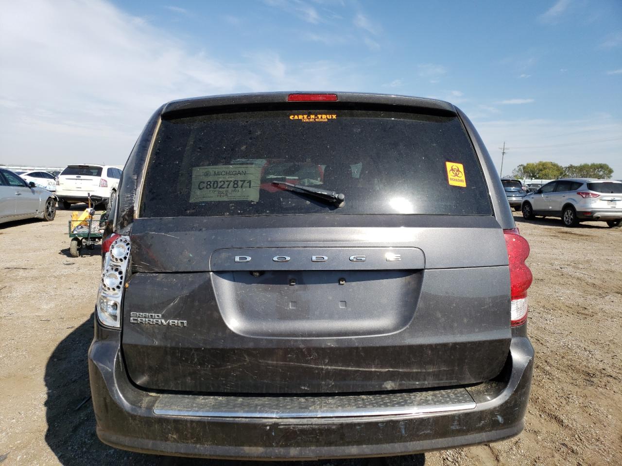 2015 Dodge Caravan VIN 2C4RDGBG2FR650137 Copart auction photo, all over damage thumbnail 6