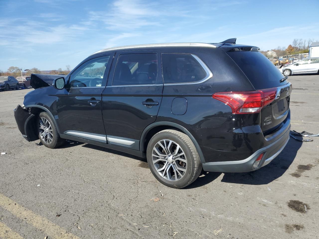 2018 Mitsubishi Outlander VIN JA4AZ3A32JZ004806 Copart auction photo, front end damage thumbnail 2