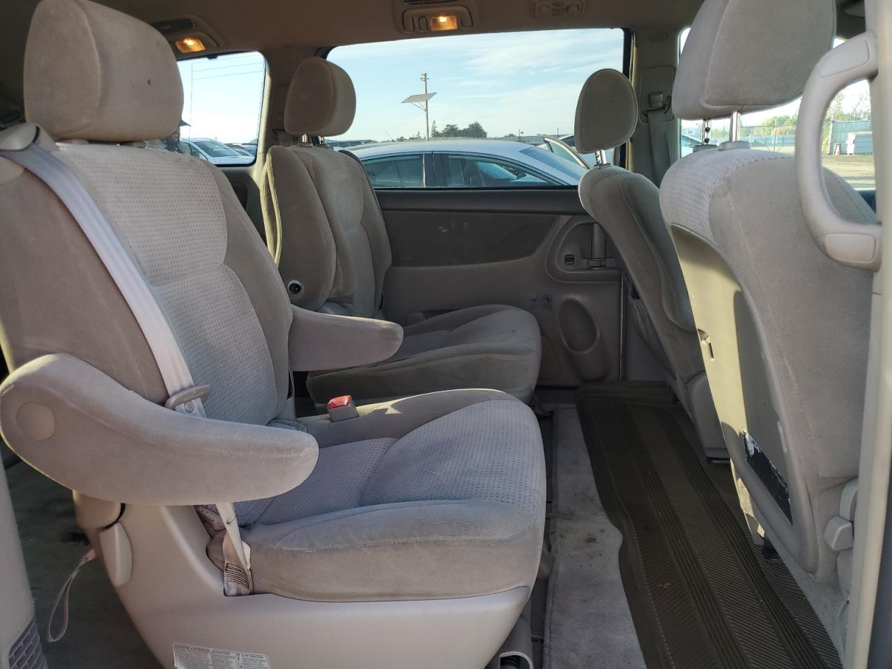 2008 Toyota Sienna VIN 5TDZK23C88S169808 Copart auction photo, minor dent/scratches damage thumbnail 11