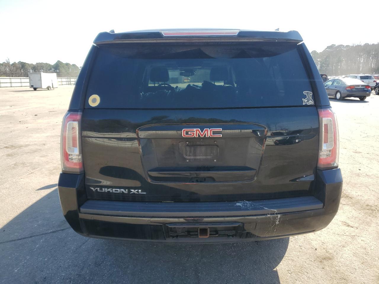 2019 GMC Yukon VIN 1GKS2GKCXKR297803 Copart auction photo, front end / rear end damage thumbnail 6