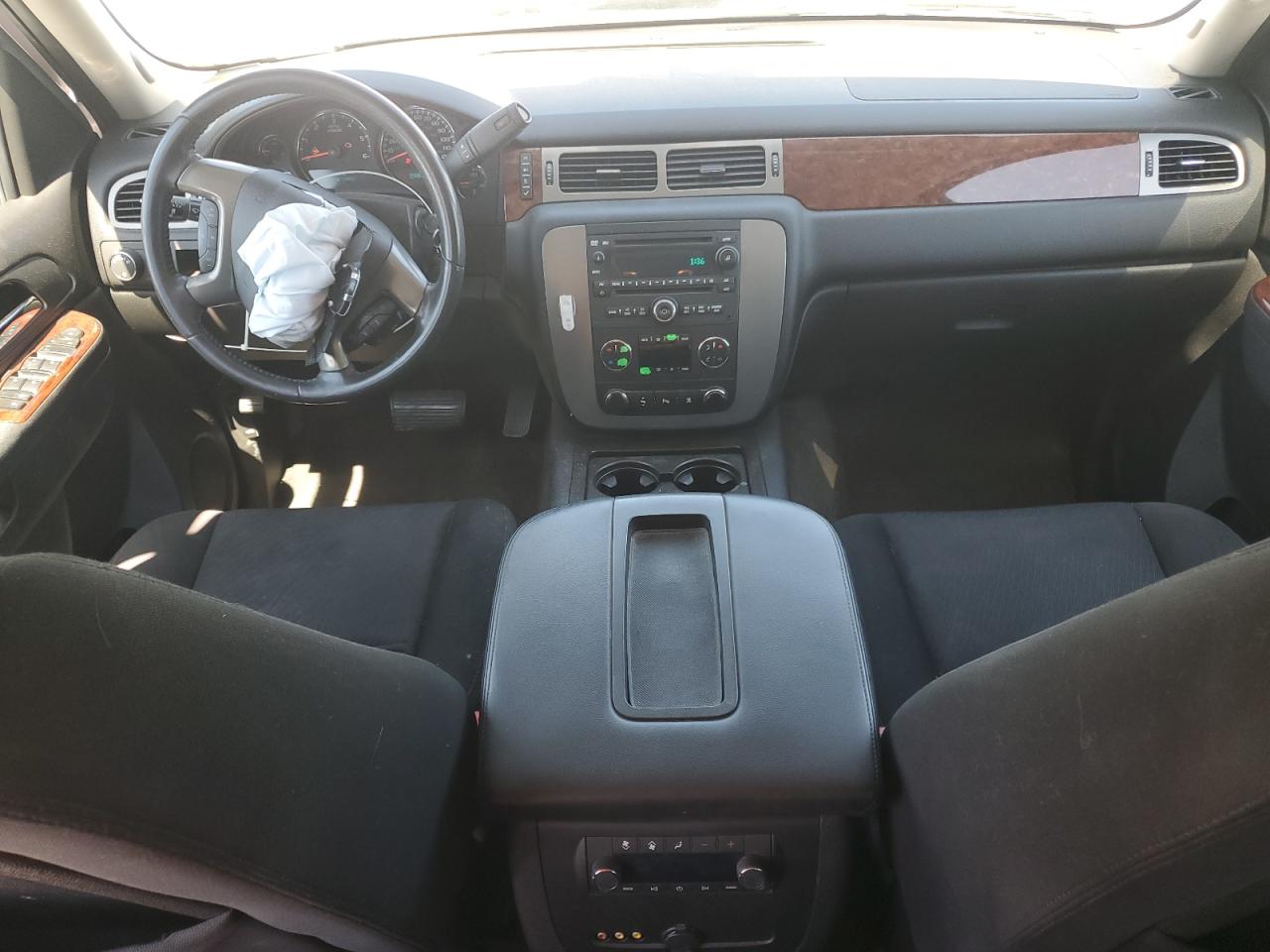 2011 GMC Yukon VIN 1GKS1AE00BR102325 Copart auction photo, front end damage thumbnail 8