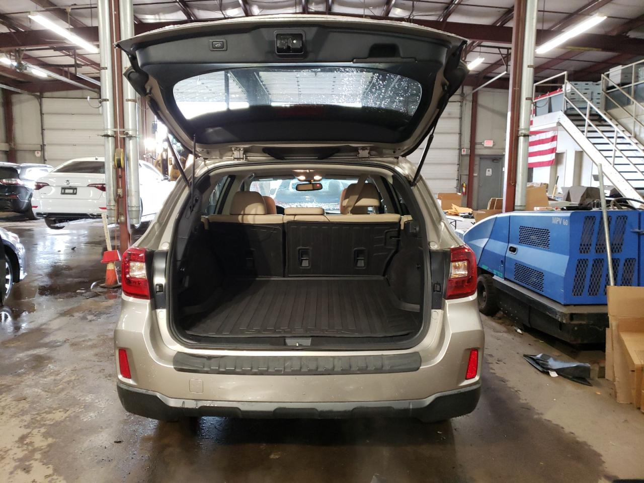 2015 Subaru Outback VIN 4S4BSBLC2F3316927 Copart auction photo, front end damage thumbnail 6