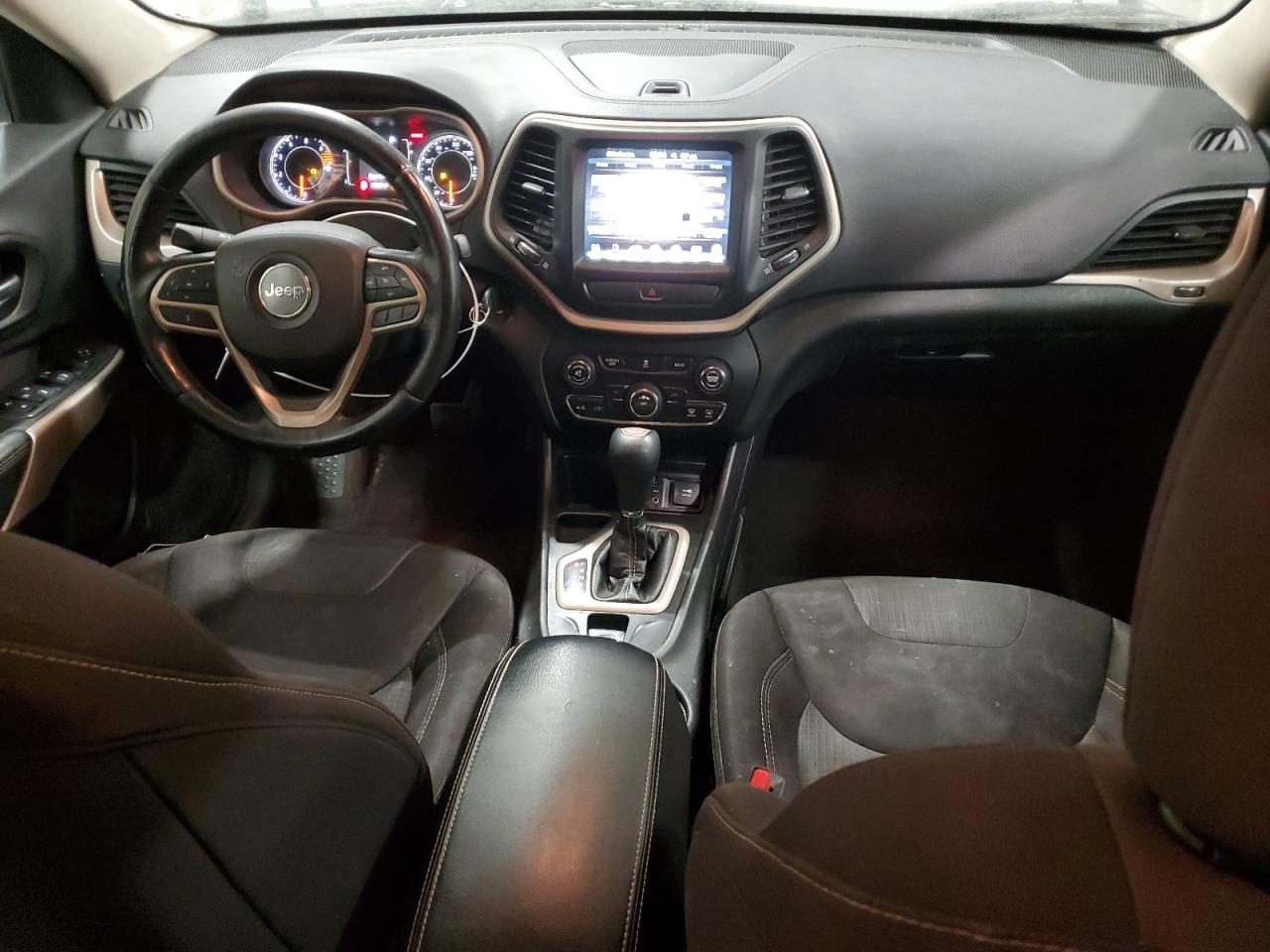 2017 Jeep Grand Cherokee VIN 1C4PJLCB9HW662002 Copart auction photo, all over damage thumbnail 8