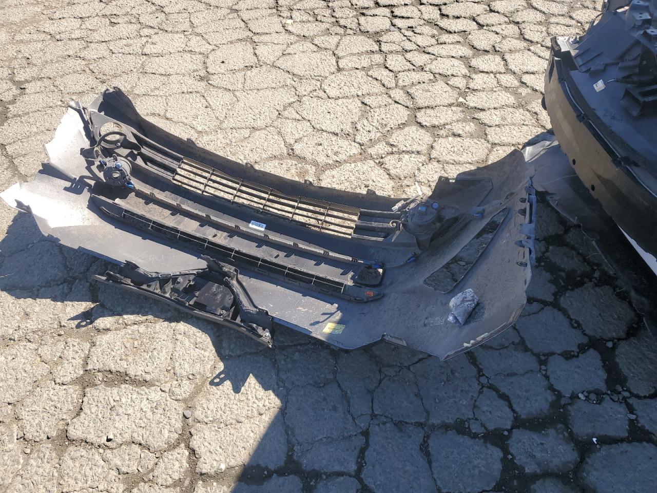 2018 Toyota C-HR VIN NMTKHMBX7JR003056 Copart auction photo, front end damage thumbnail 12