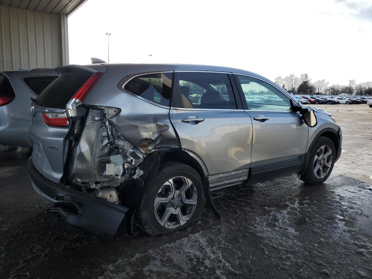 2018 Honda CR-V VIN 7FARW2H50JE018670 Copart auction photo, all over damage thumbnail 3