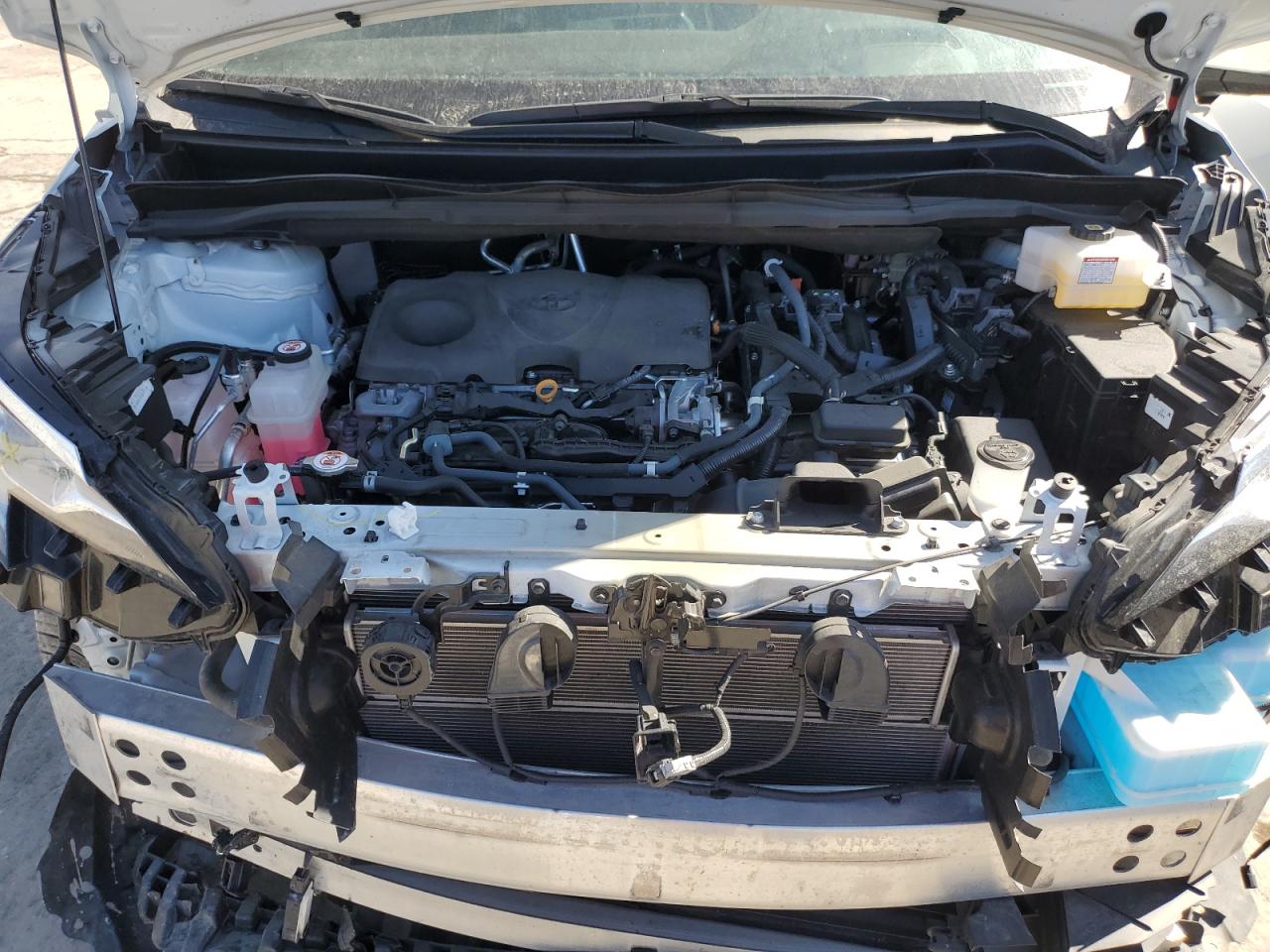2021 Toyota Sienna VIN 5TDERKEC8MS007565 Copart auction photo, front end / minor dent/scratches damage thumbnail 12