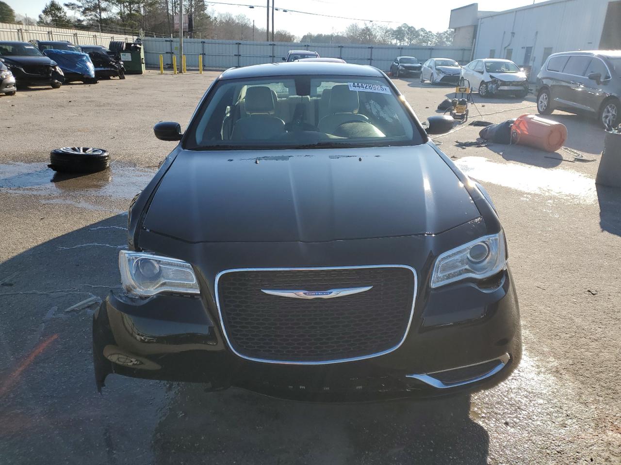2018 Chrysler 300 VIN 2C3CCAAG7JH281902 Copart auction photo, front end / side damage thumbnail 5