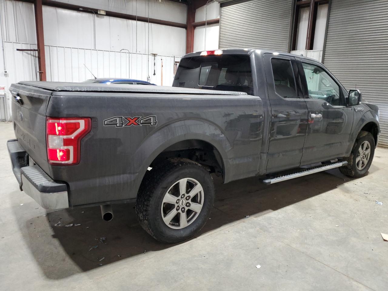 2020 Ford F-150 VIN 1FTFX1E56LKD48829 Copart auction photo, front end / side damage thumbnail 3