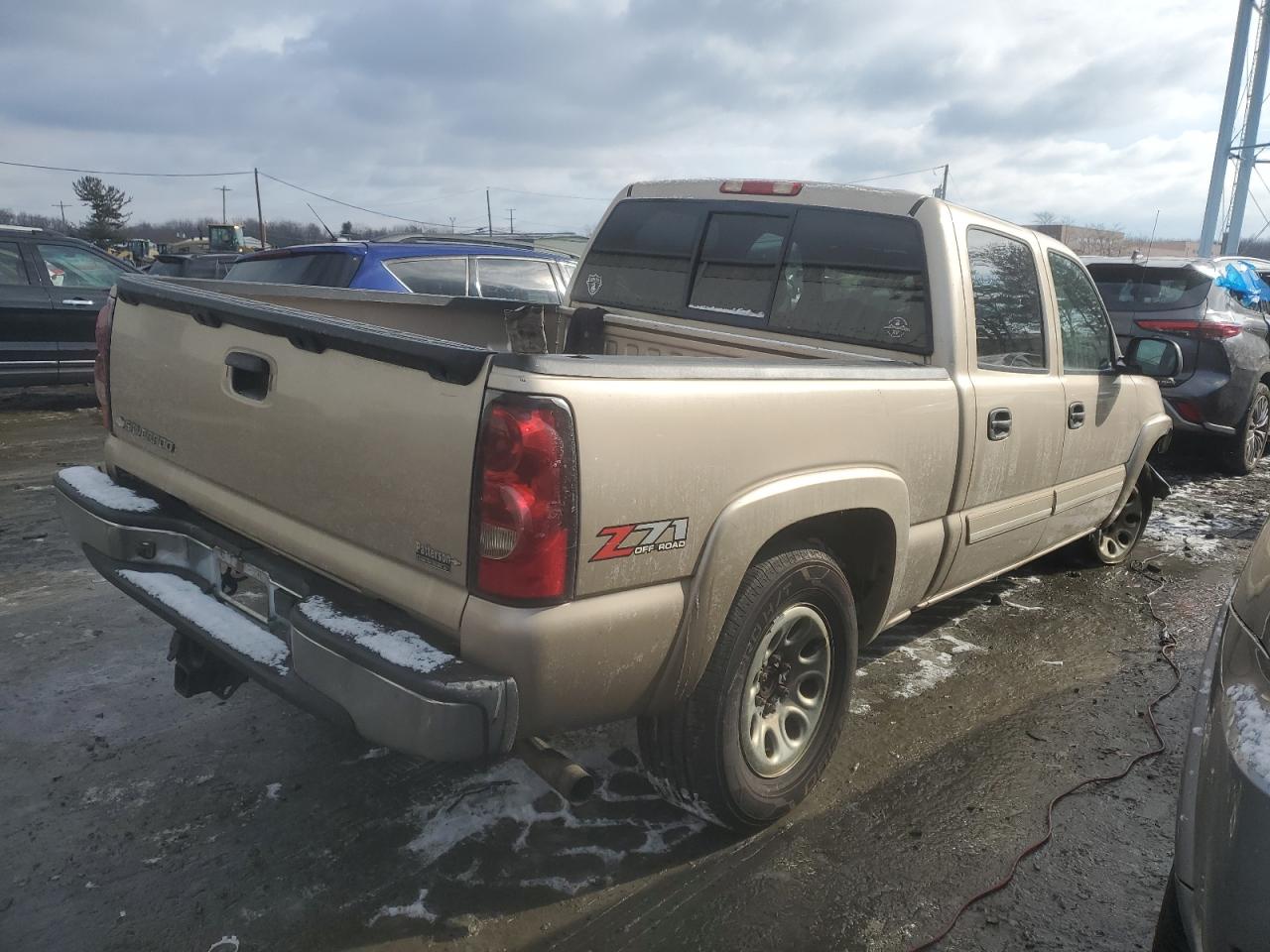 2006 Chevrolet Silverado VIN 2GCEK13T661126727 Copart auction photo, front end damage thumbnail 3