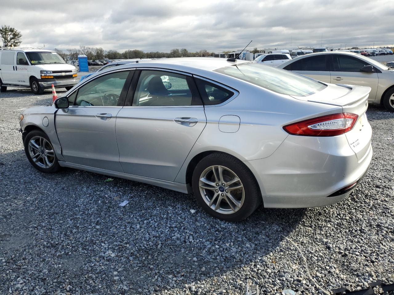 2016 Ford Fusion VIN 3FA6P0SU7GR241768 Copart auction photo, front end / side damage thumbnail 2